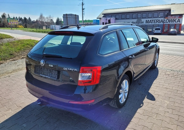 Skoda Octavia cena 28900 przebieg: 300000, rok produkcji 2016 z Dobra małe 277